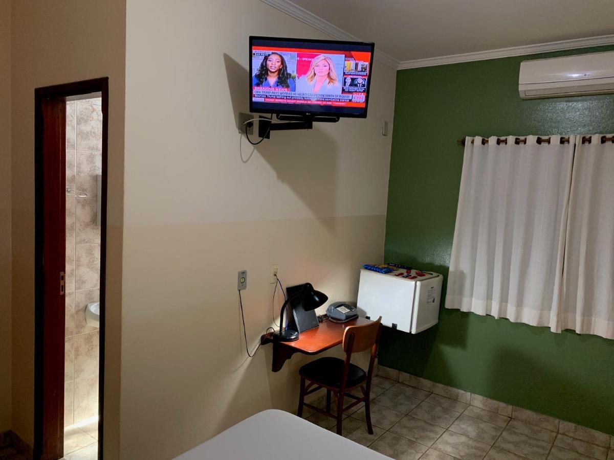Hotel Sao Marcos Orlandia Sp エクステリア 写真
