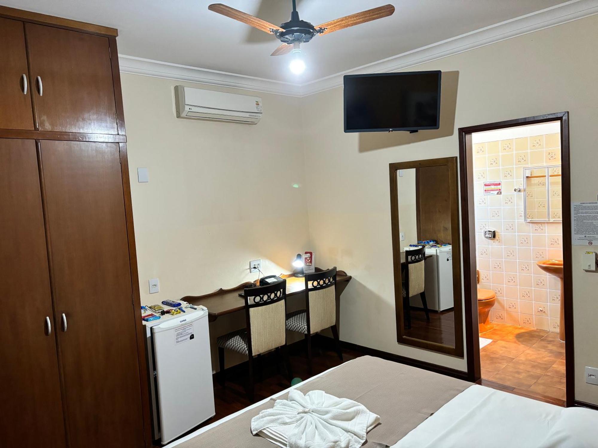 Hotel Sao Marcos Orlandia Sp エクステリア 写真