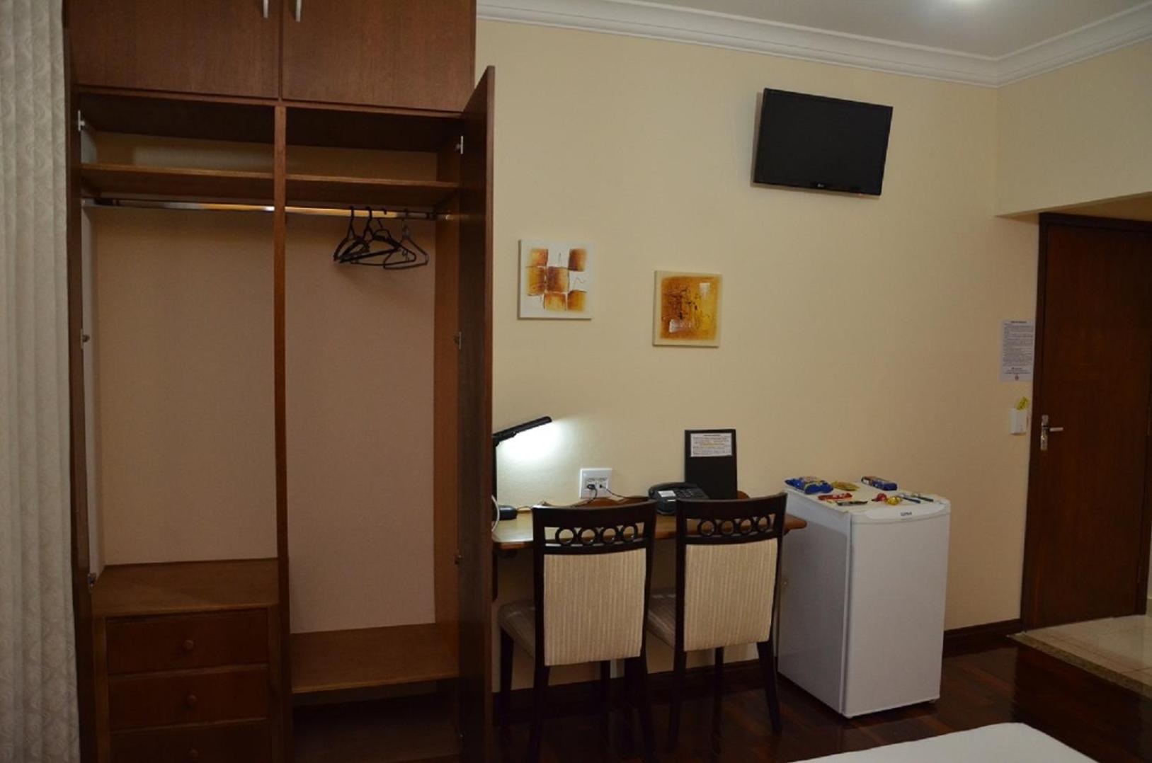 Hotel Sao Marcos Orlandia Sp エクステリア 写真